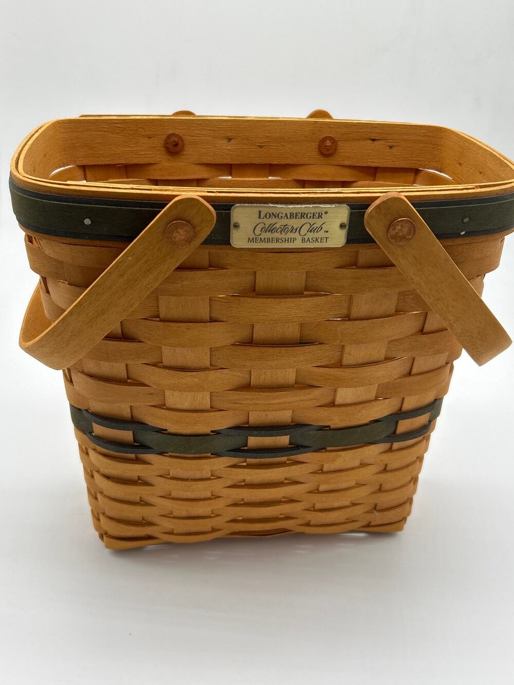 Longaberger 1997 Collectors Club Membership Basket Handwoven Dresden Ohio 10 EUC